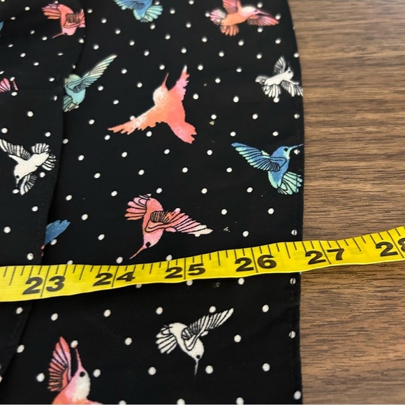 zoë+phoebe Women's Black Sleeveless Top with Bird Print M - Picture 11 of 11